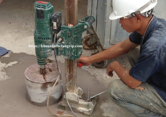 Khoan rút lõi bê tông quận 2